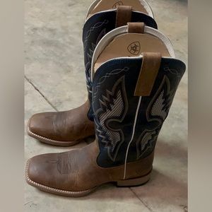 Ariat boots size 9.5D
